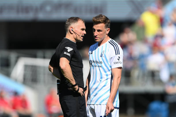 它体现了特 它体现了特